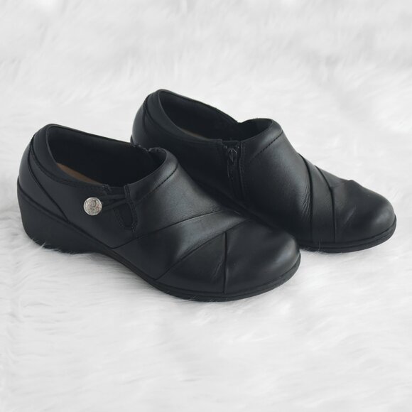 Clarks Shoes - Clark’s Collection Channing Ann Leather Zip Comfort slip-on Loafers Size 8